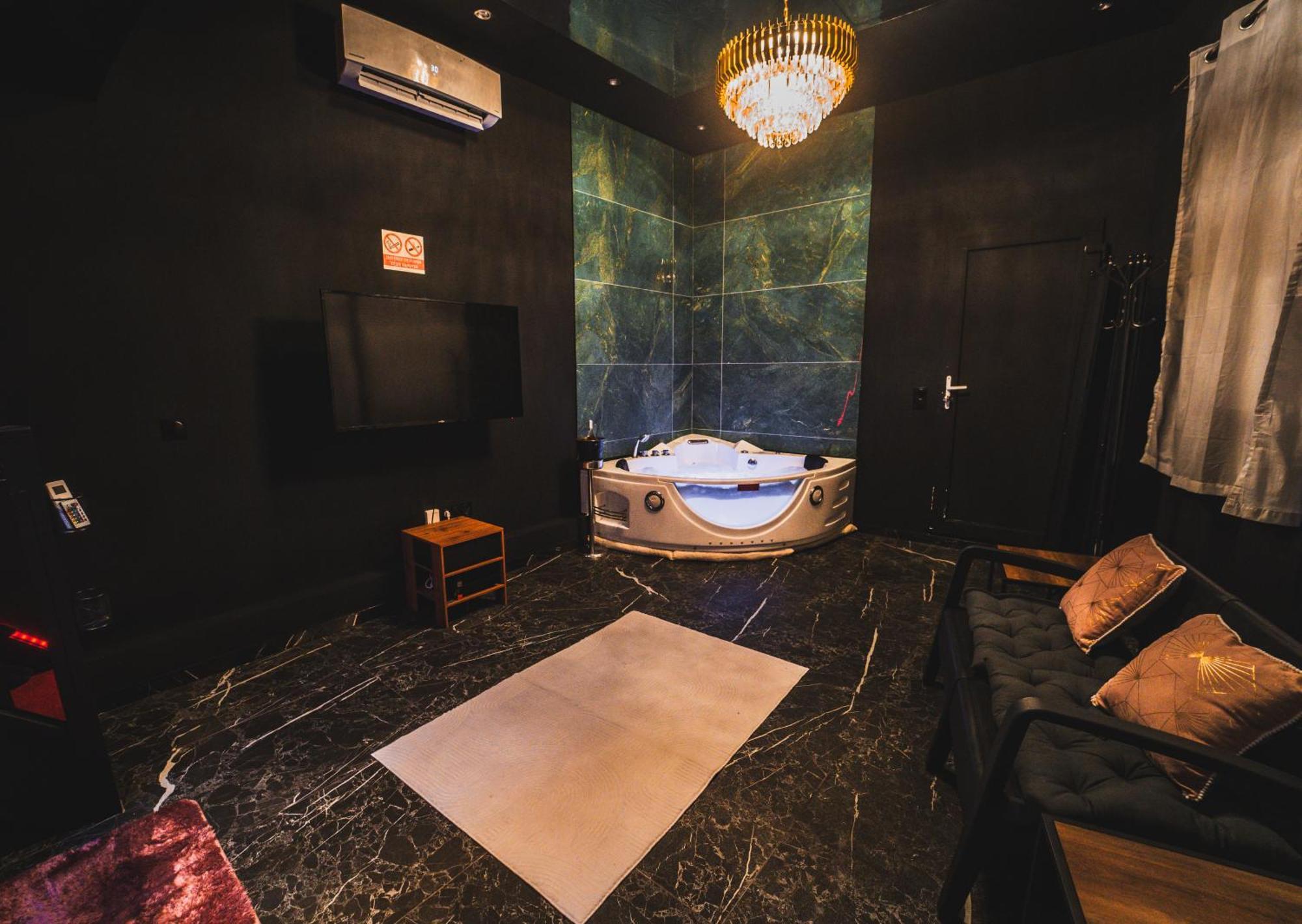 Amour D'Une Nuit, Loveroom Sarcelles Exterior foto